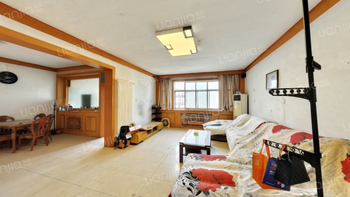 建行家属院二手房实景图