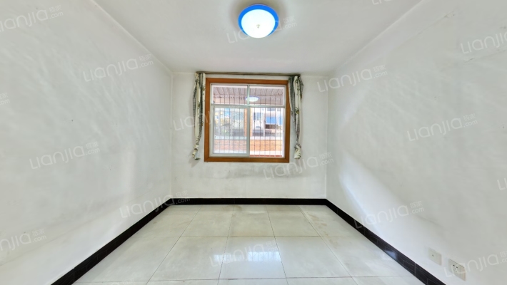 春城路44号二手房实景图