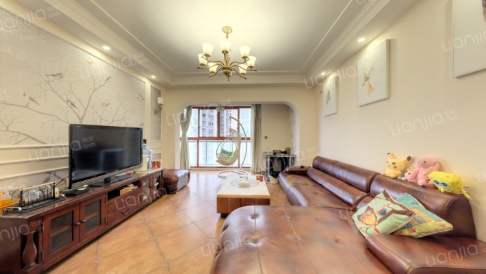 保利凤凰湾D区二手房实景图