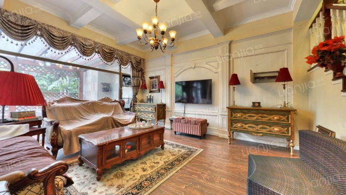 麓山国际拉佩维尔二手房实景图