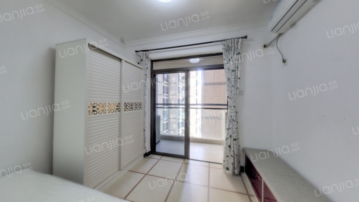 前海金岸二手房实景图