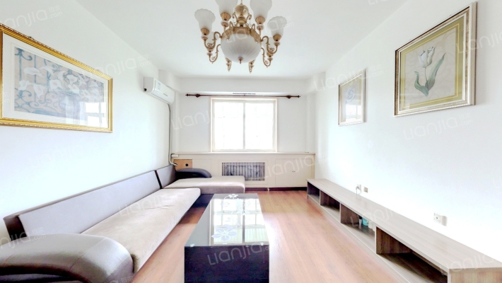 昆峰里二手房实景图