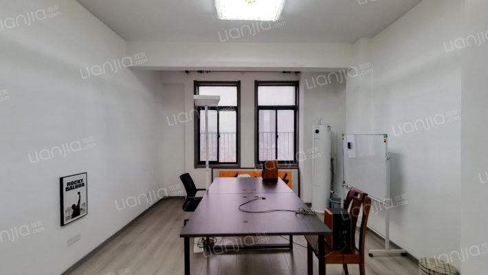 博盛公寓二手房实景图