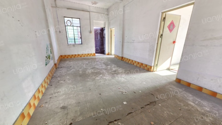 塘水边二手房实景图