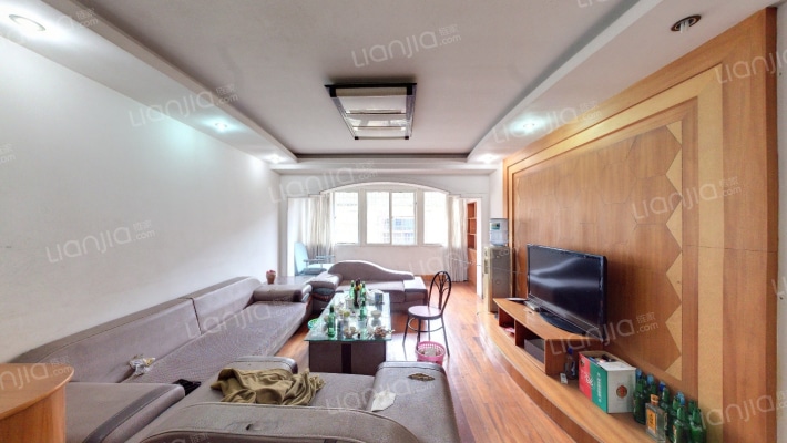 珍宝公寓二手房实景图