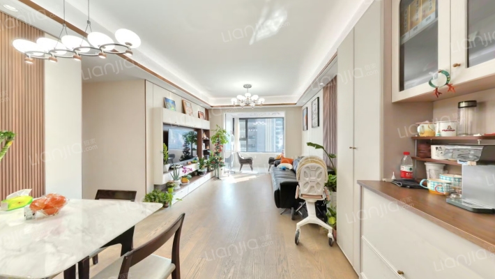 宝能滨江府二手房实景图