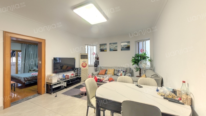 西南湖公寓二手房实景图