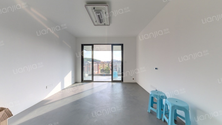 深高速·茵特拉根小镇二手房实景图