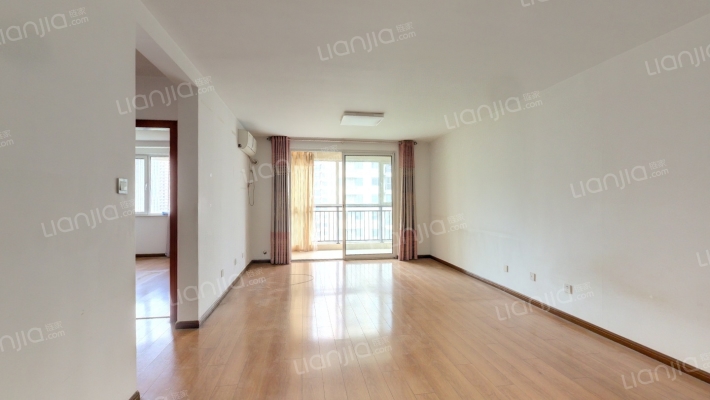 建邦华庭二手房实景图