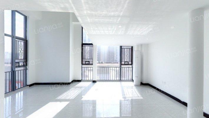 广州绿地城二手房实景图