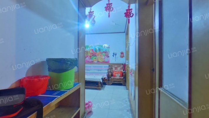 劳动路45号院二手房实景图