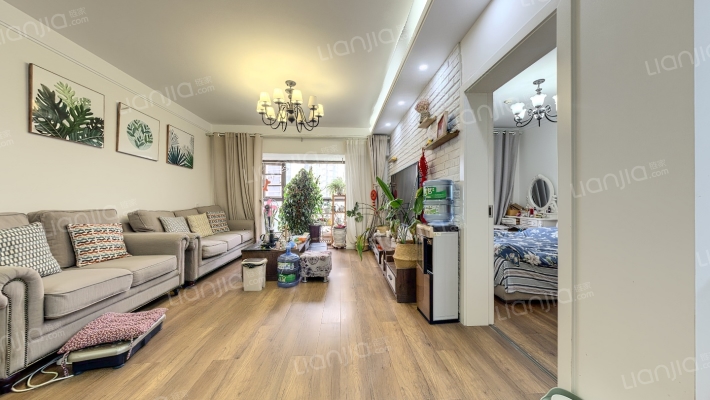 俊发盛唐城C区泰和郡二手房实景图