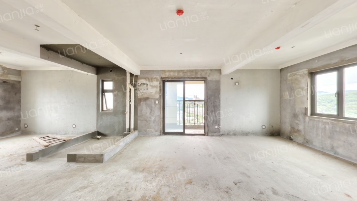 正荣世茂棠悦山南二手房实景图