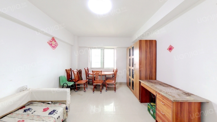 琼山华侨大厦二手房实景图