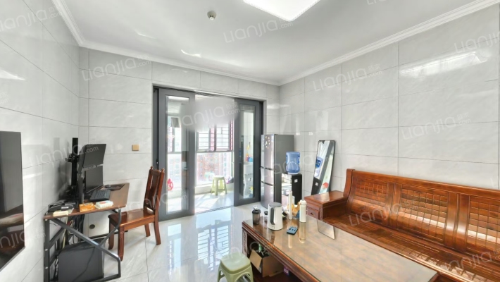 兴港花园五期二手房实景图