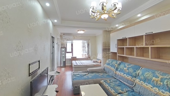 蓝鲸国际二手房实景图