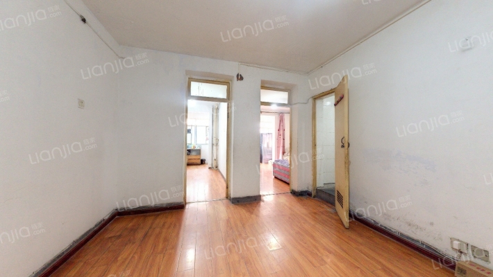 龙渠堡小区二手房实景图