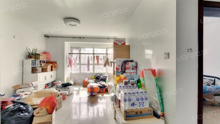 沈铁新苑西区二手房实景图