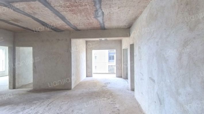 金雁翔龙花苑二手房实景图