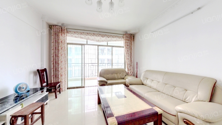 河畔名居B区二手房实景图