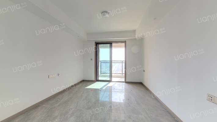 中法企业中心绿景香颂二手房实景图