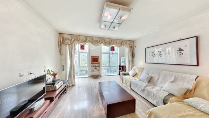 万象新天天际高尔夫二手房实景图