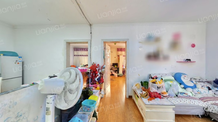 宅东安置小区二手房实景图