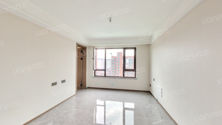 万科西宸之光二手房实景图