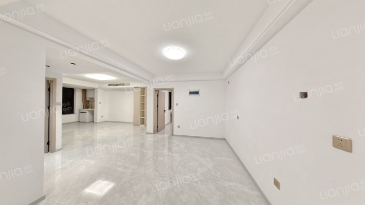 英伦尚郡二手房实景图