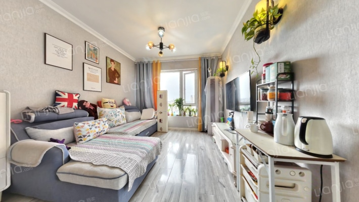 融创南湖逸家二手房实景图