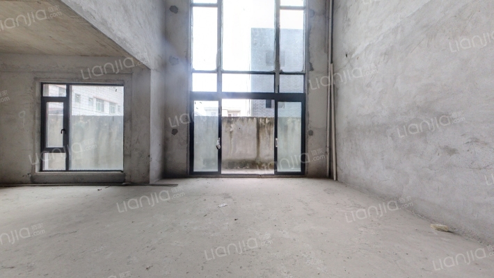 三角公园二手房实景图