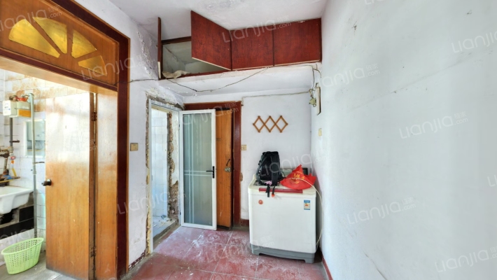 宋门关大街18号院二手房实景图