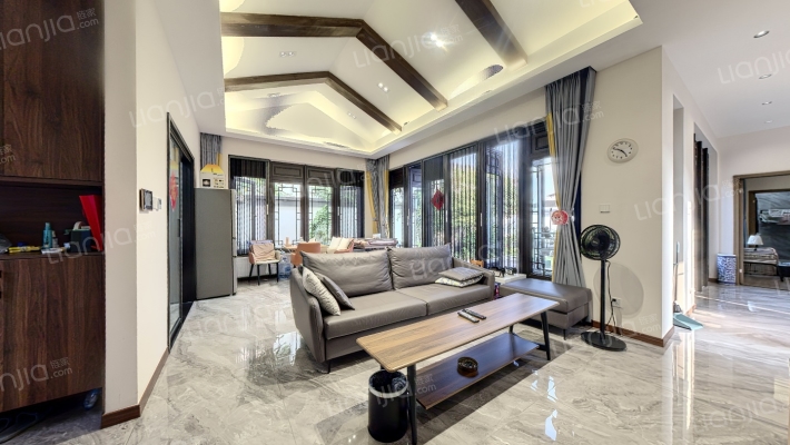 云上旅游度假区二手房实景图