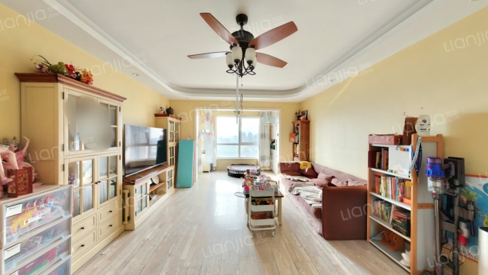 长楹天街西区二手房实景图