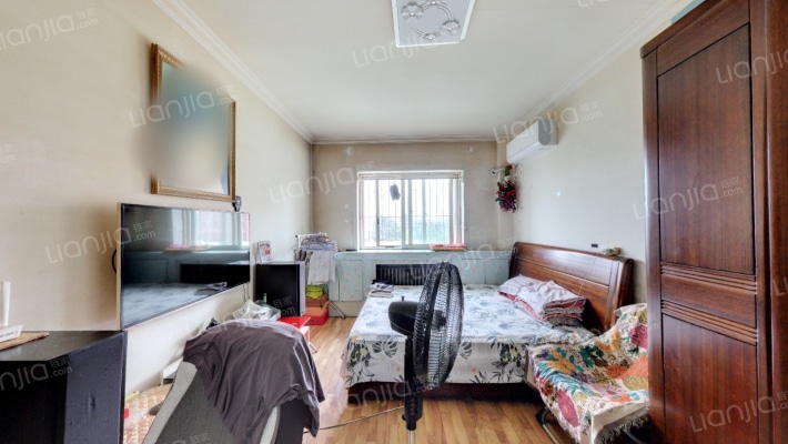 美园里二手房实景图