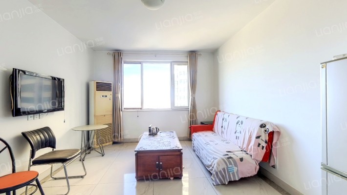 水岸花城 南北通透两居 中间楼层-客厅