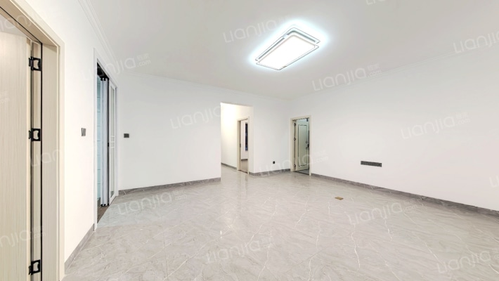 半岛1号三期二手房实景图