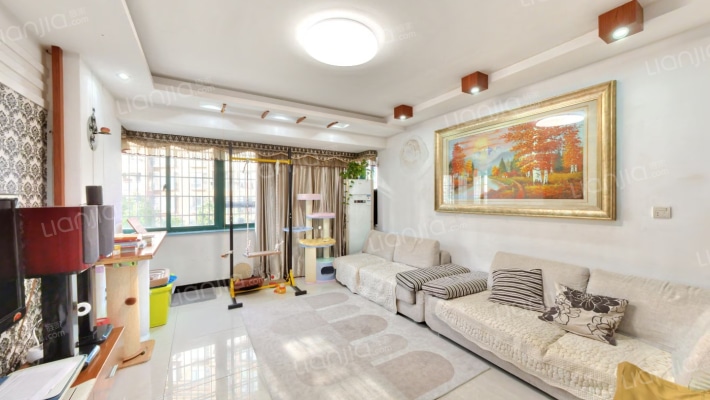 日月山水二手房实景图