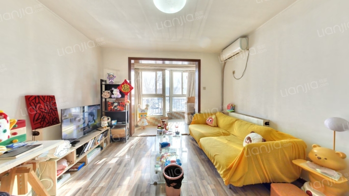 靓景明居二手房实景图