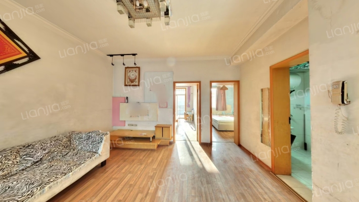 建设村二手房实景图