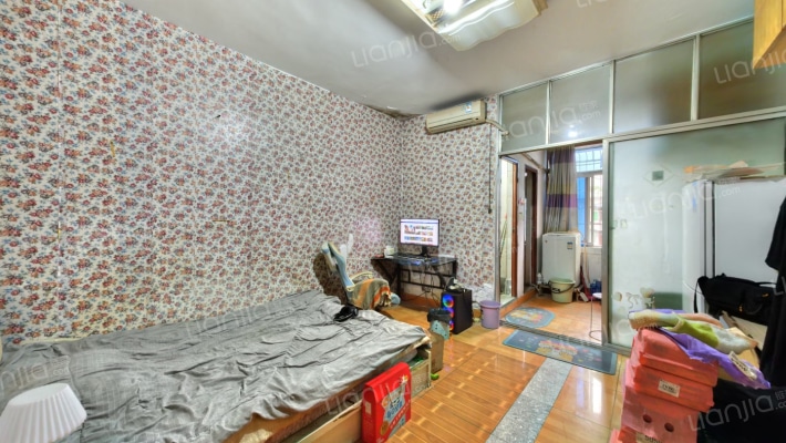 光荣市场公寓二手房实景图