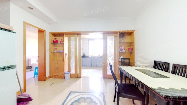 新康花园二手房实景图