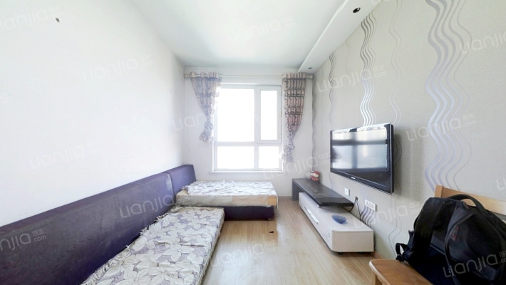 万龙北斗星城B区二手房实景图