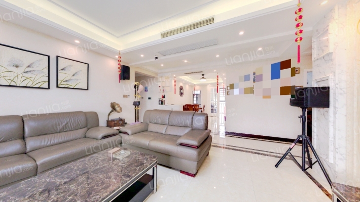 国色天襄C区二手房实景图