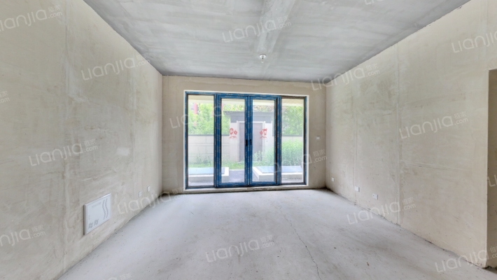 泊逸天玺甲第二手房实景图