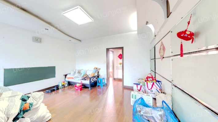 石碶街道雅渡村教师楼二手房实景图