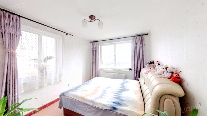 双语学校二手房实景图