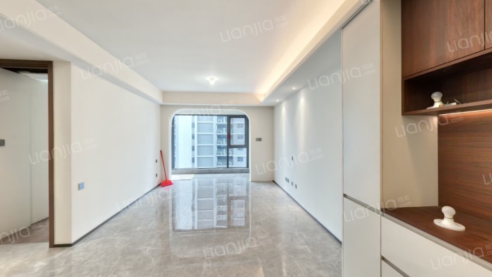 保利·和颂文华二手房实景图