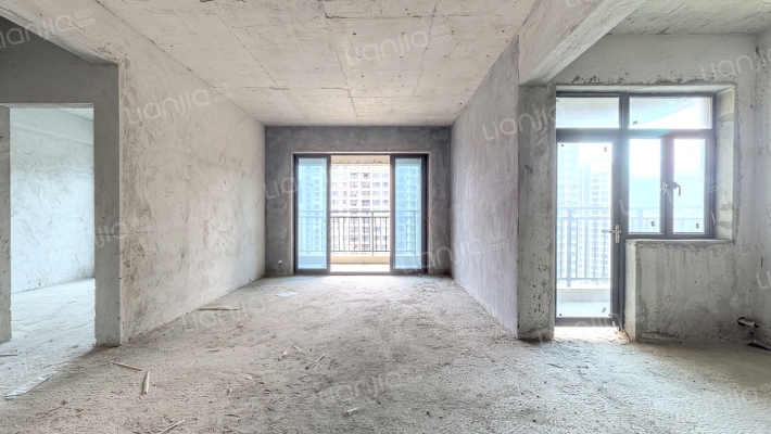 震海名居二手房实景图