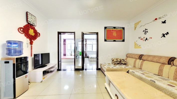 宏伟名都西区二手房实景图